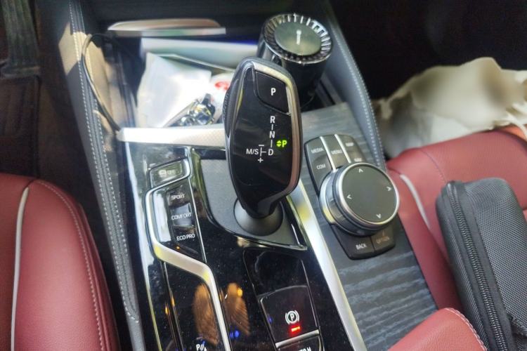 Used BMW 5 Series 2023 530Li Leading Model M Sport Package Gear Lever