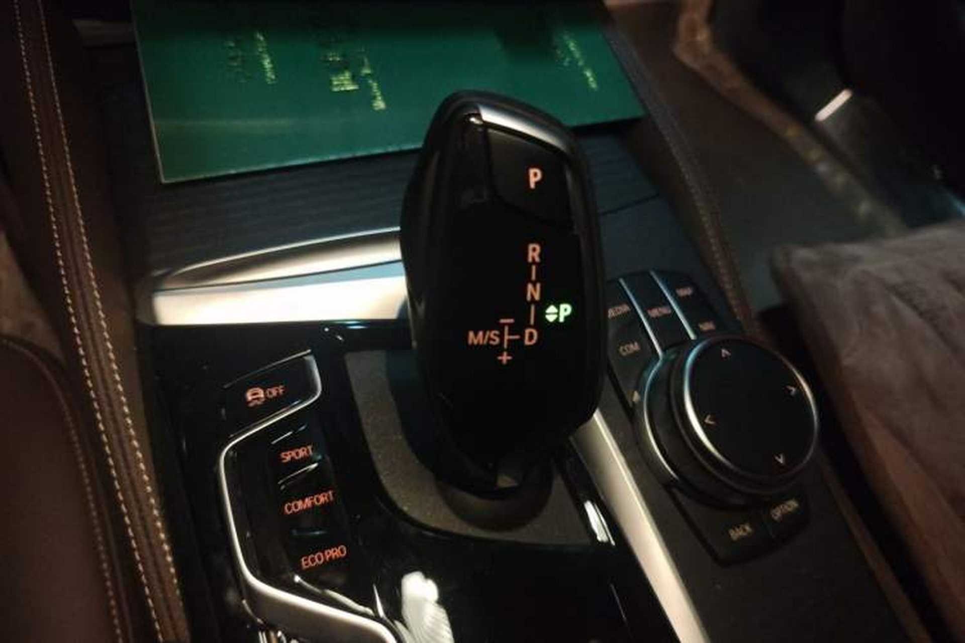 Used BMW 5 Series 2023 530Li Leading Model M Sport Package Gear Lever