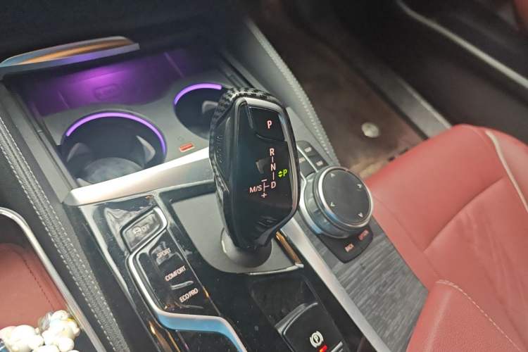 Used BMW 5 Series 2023 Restyled 530Li Leading Edition M Sport Package Gear Lever
