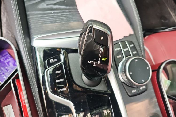 Used BMW 5 Series 2023 530Li Leading Model M Sport Package Gear Lever