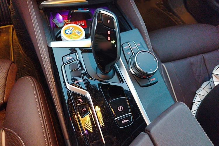 Used BMW 5 Series 2023 530Li Leading Model M Sport Package Gear Lever
