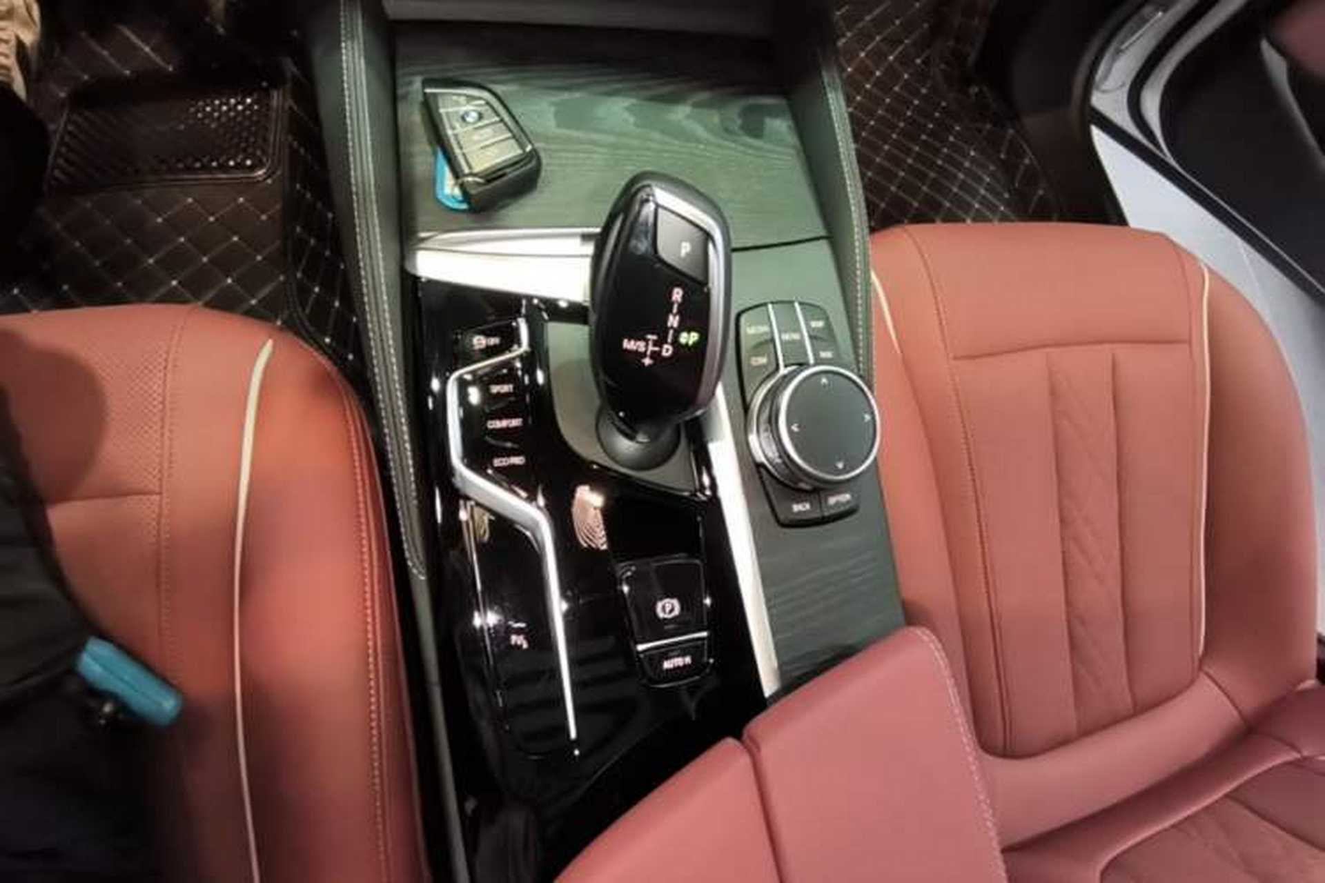 Used BMW 5 Series 2023 Restyled 530Li Leading Edition M Sport Package Gear Lever