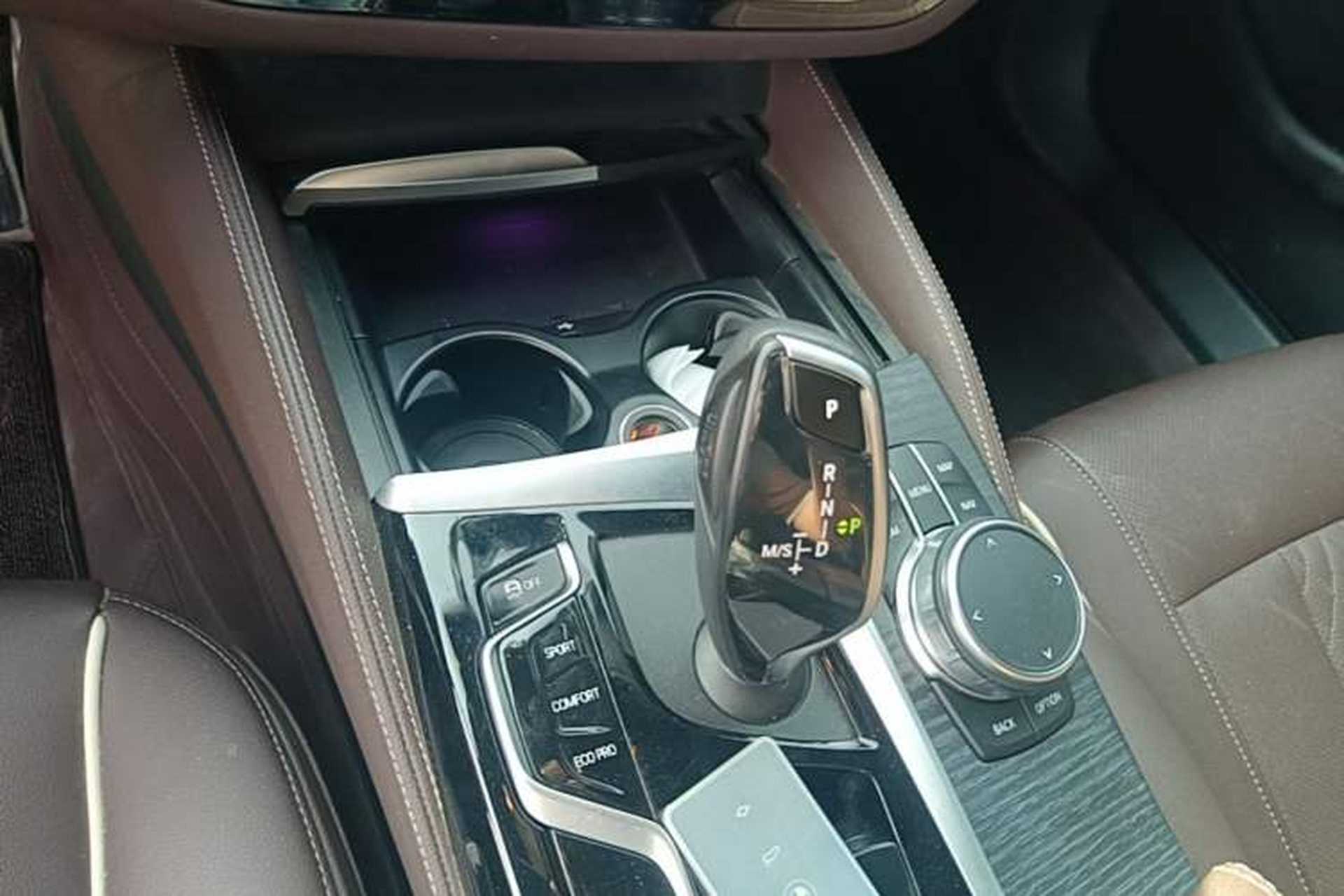 Used BMW 5 Series 2023 530Li Leading Model M Sport Package Gear Lever