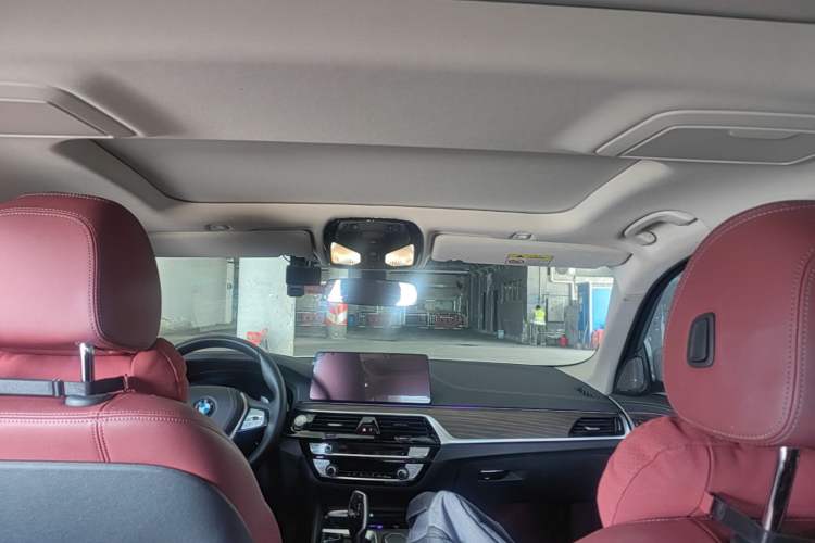 Used BMW 5 Series 2023 530Li Leading Edition Luxury Package Headliner