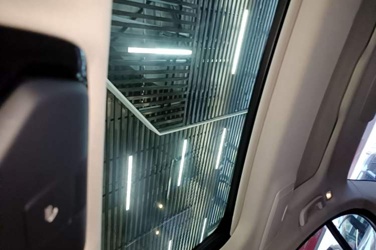 Used BMW 5 Series 2023 530Li Leading Edition Luxury Package Headliner