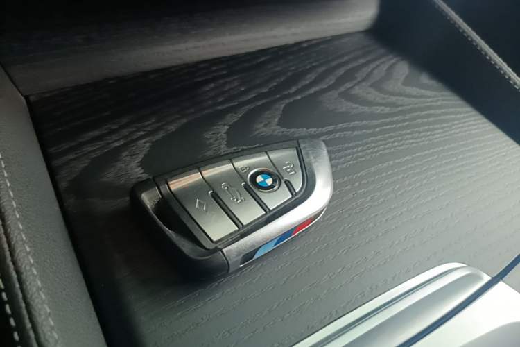 Used BMW 5 Series 2023 530Li Leading Model M Sport Package Interior 1