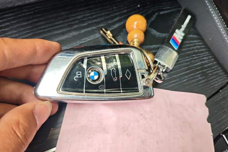 Used BMW 5 Series 2023 530Li Leading Model M Sport Package Interior 1