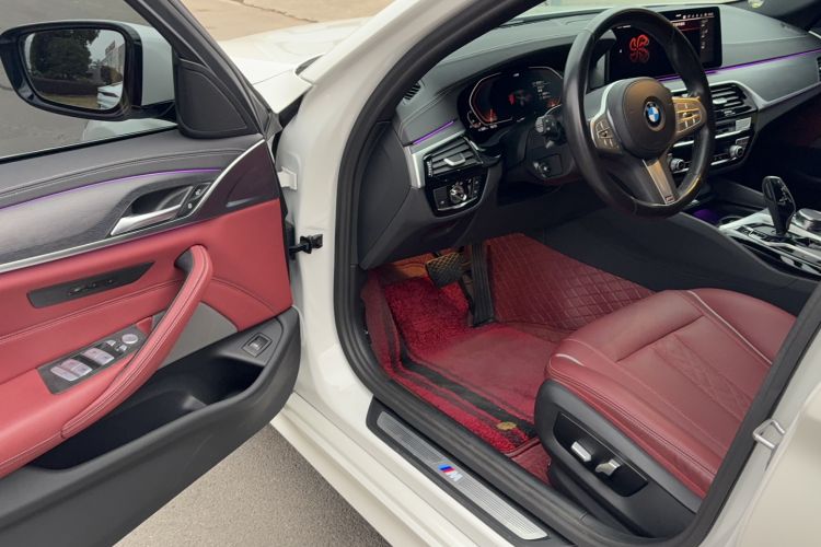 Used BMW 5 Series 2023 530Li Leading Model M Sport Package Interior 1