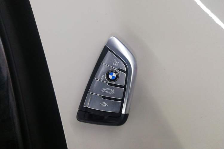 Used BMW 5 Series 2023 530Li Leading Model M Sport Package Interior 1