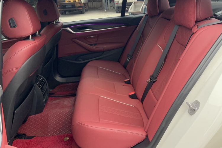 Used BMW 5 Series 2023 530Li Leading Model M Sport Package Interior 2