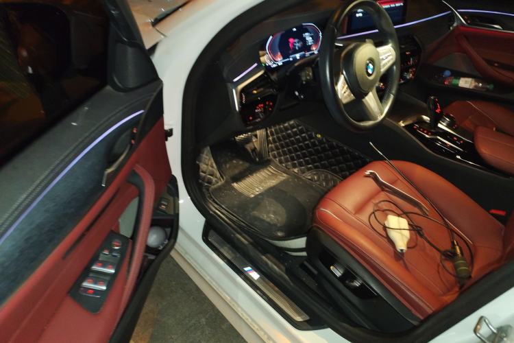 Used BMW 5 Series 2023 530Li Leading Model M Sport Package Interior 3