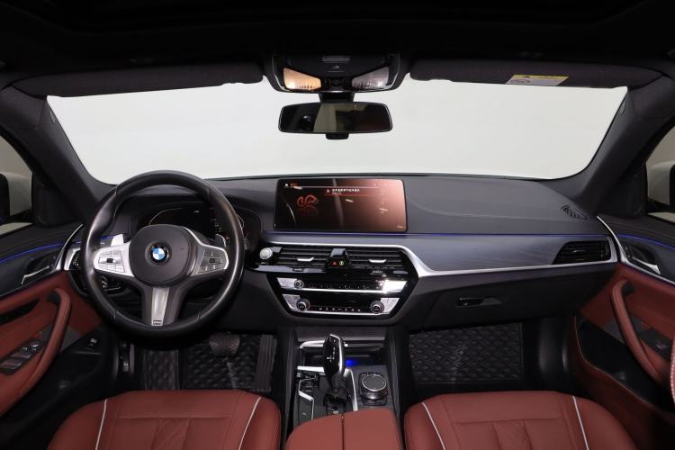 Used BMW 5 Series 2023 530Li Leading Model M Sport Package Interior 3