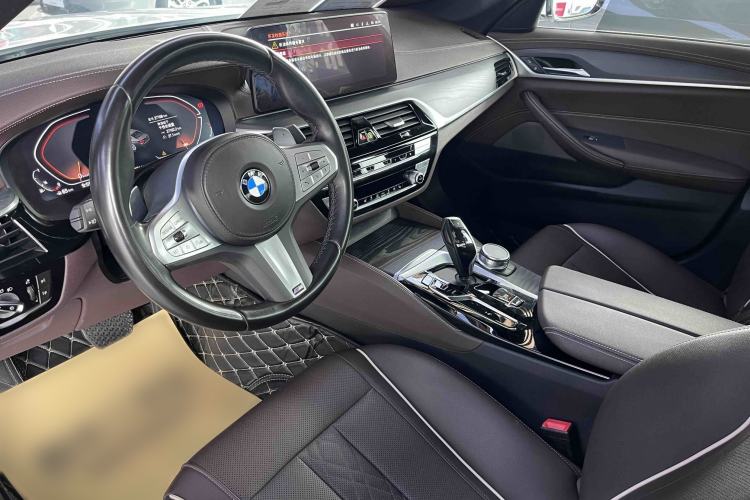 Used BMW 5 Series 2023 Restyled 530Li Leading Edition M Sport Package Interior 3