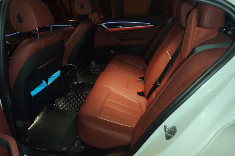 Used BMW 5 Series 2023 530Li Leading Model M Sport Package Interior 4