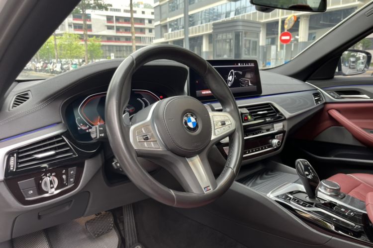 Used BMW 5 Series 2023 530Li Leading Model M Sport Package Interior 7