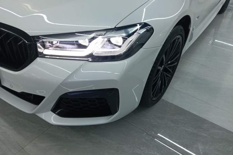 Used BMW 5 Series 2023 530Li Leading Model M Sport Package Left Front Headlight