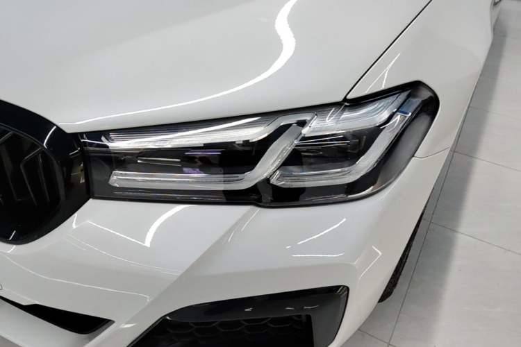 Used BMW 5 Series 2023 530Li Leading Model M Sport Package Left Front Headlight