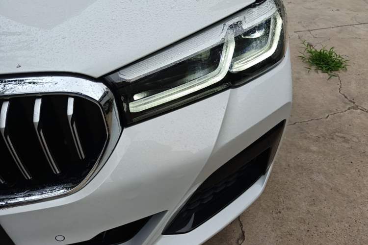 Used BMW 5 Series 2023 530Li Leading Model M Sport Package Left Front Headlight