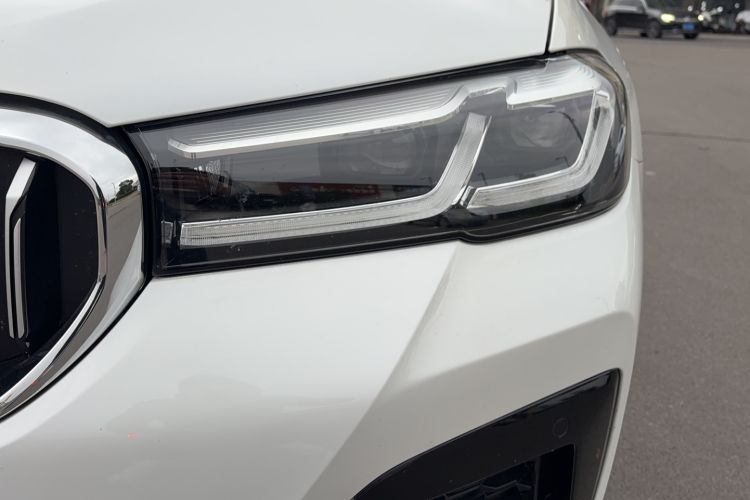 Used BMW 5 Series 2023 530Li Leading Model M Sport Package Left Front Headlight