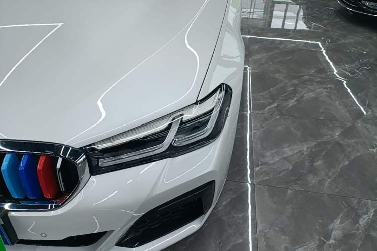 Used BMW 5 Series 2023 Restyled 530Li Leading Edition M Sport Package Left Front Headlight