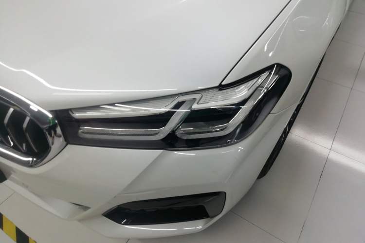 Used BMW 5 Series 2023 530Li Leading Model M Sport Package Left Front Headlight