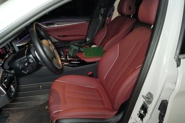 Used BMW 5 Series 2023 530Li Leading Model M Sport Package Left Front Seat