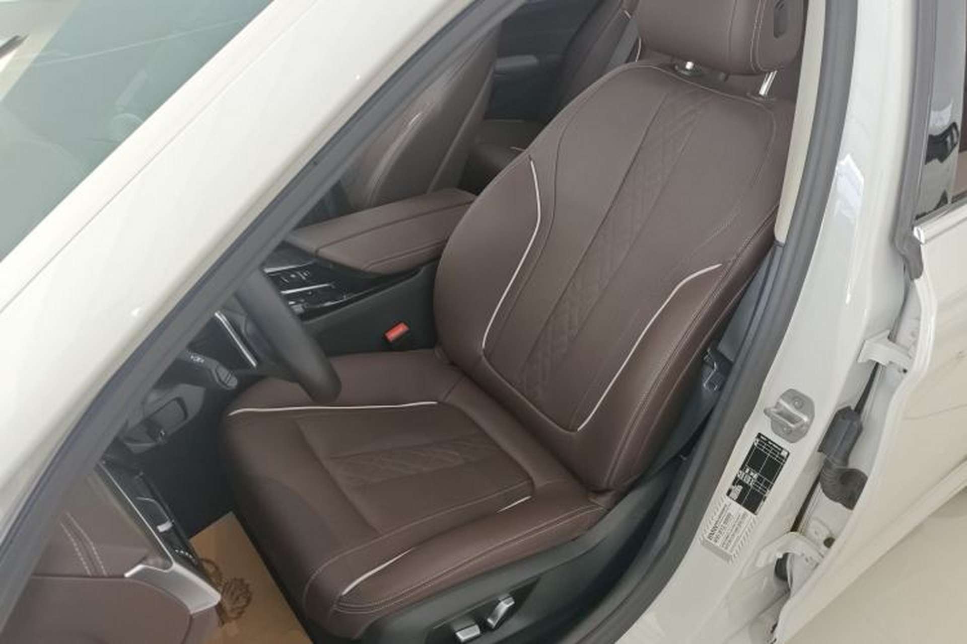 Used BMW 5 Series 2023 530Li Leading Edition Luxury Package Left Front Seat