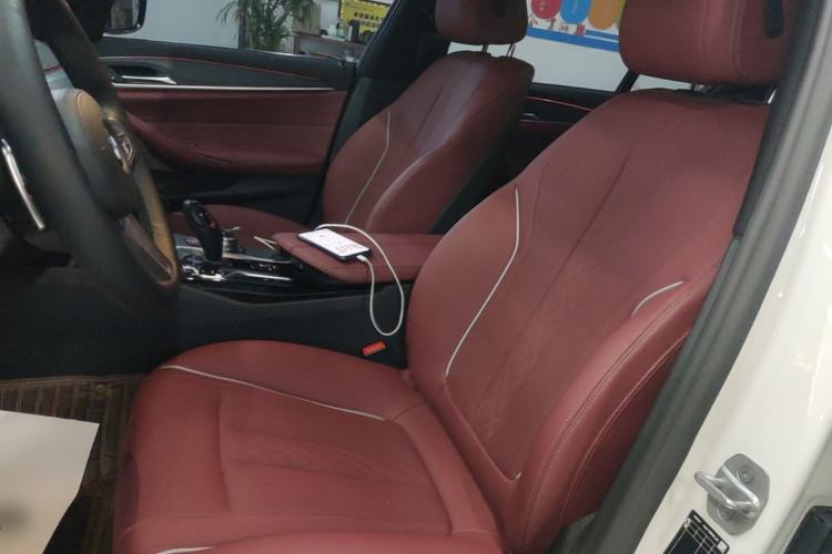 Used BMW 5 Series 2023 530Li Leading Model M Sport Package Left Front Seat