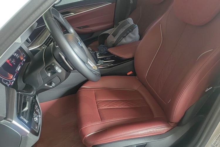 Used BMW 5 Series 2023 530Li Leading Edition Luxury Package Left Front Seat
