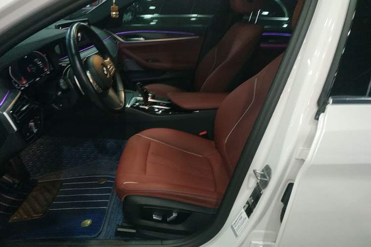 Used BMW 5 Series 2023 530Li Leading Model M Sport Package Left Front Seat