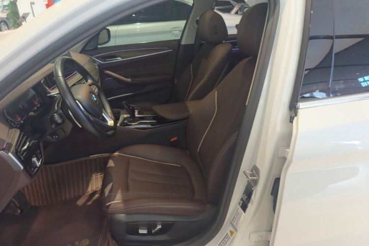 Used BMW 5 Series 2023 530Li Leading Edition Luxury Package Left Front Seat