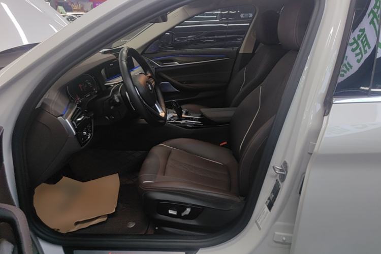 Used BMW 5 Series 2023 530Li Leading Edition Luxury Package Left Front Seat