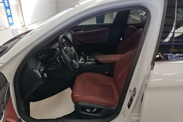 Used BMW 5 Series 2023 530Li Leading Model M Sport Package Left Front Seat