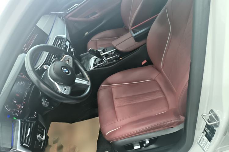 Used BMW 5 Series 2023 530Li Leading Model M Sport Package Left Front Seat