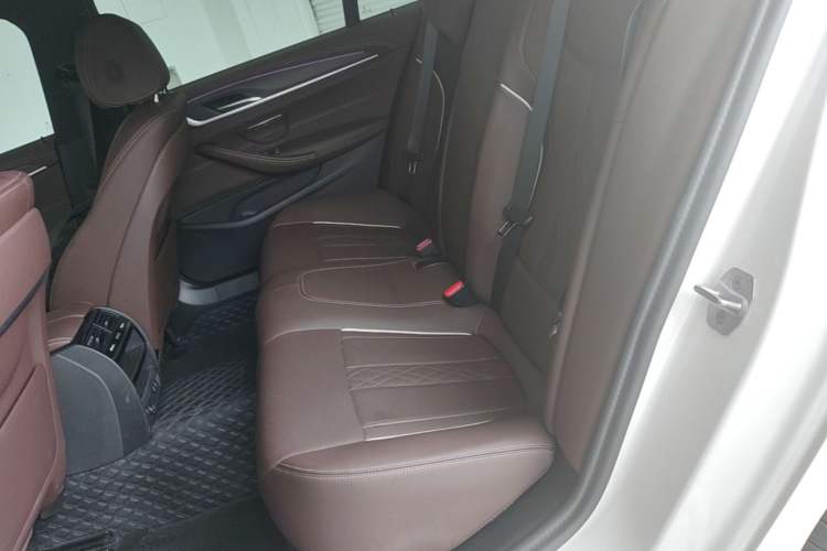 Used BMW 5 Series 2023 530Li Leading Model M Sport Package Left Rear Seat