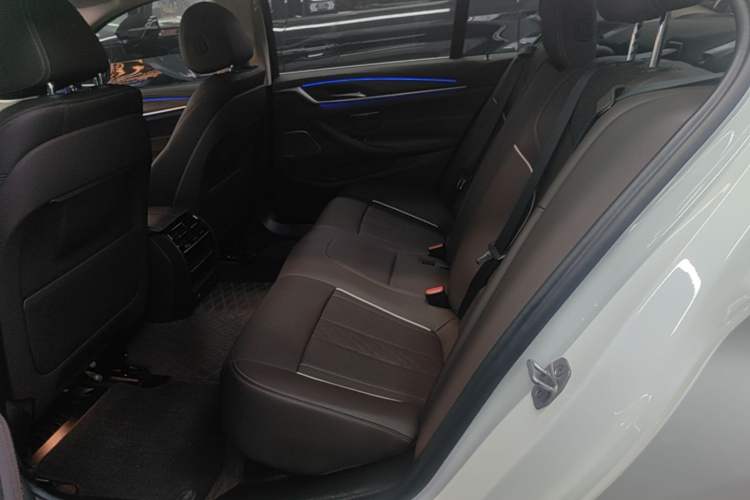 Used BMW 5 Series 2023 530Li Leading Edition Luxury Package Left Rear Seat