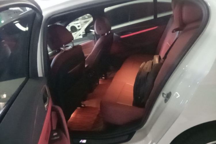 Used BMW 5 Series 2023 530Li Leading Model M Sport Package Left Rear Seat