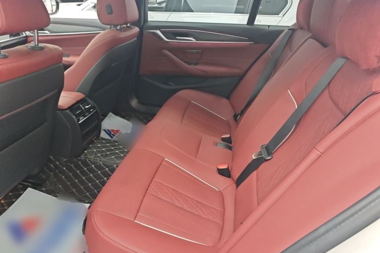 Used BMW 5 Series 2023 530Li Leading Model M Sport Package Left Rear Seat