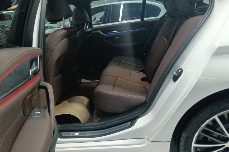 Used BMW 5 Series 2023 530Li Leading Model M Sport Package Left Rear Seat