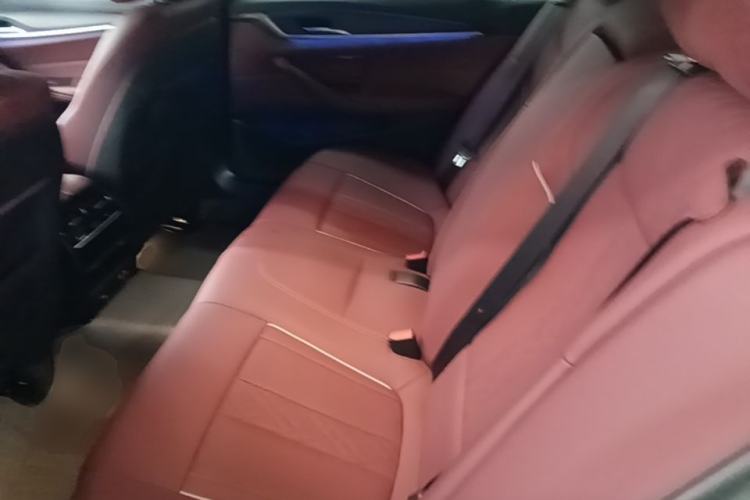 Used BMW 5 Series 2023 530Li Leading Model M Sport Package Left Rear Seat