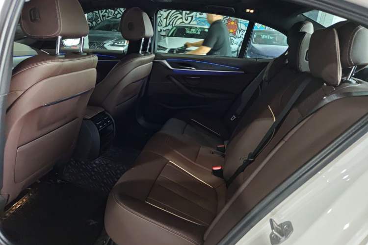 Used BMW 5 Series 2023 530Li Leading Model M Sport Package Left Rear Seat