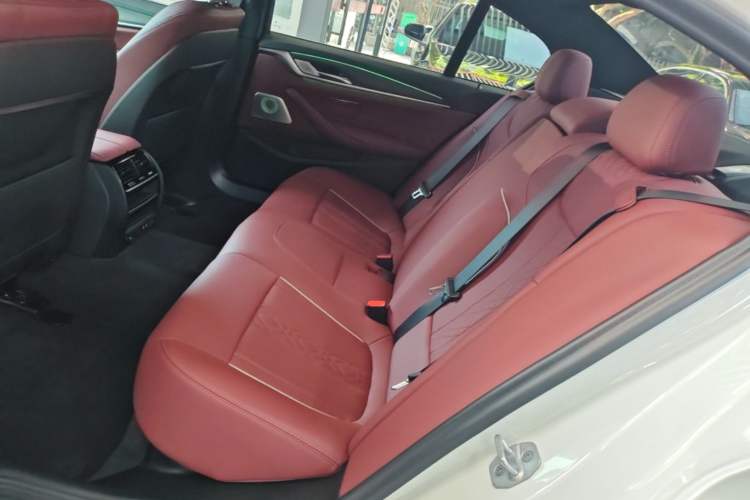 Used BMW 5 Series 2023 530Li Leading Model M Sport Package Left Rear Seat