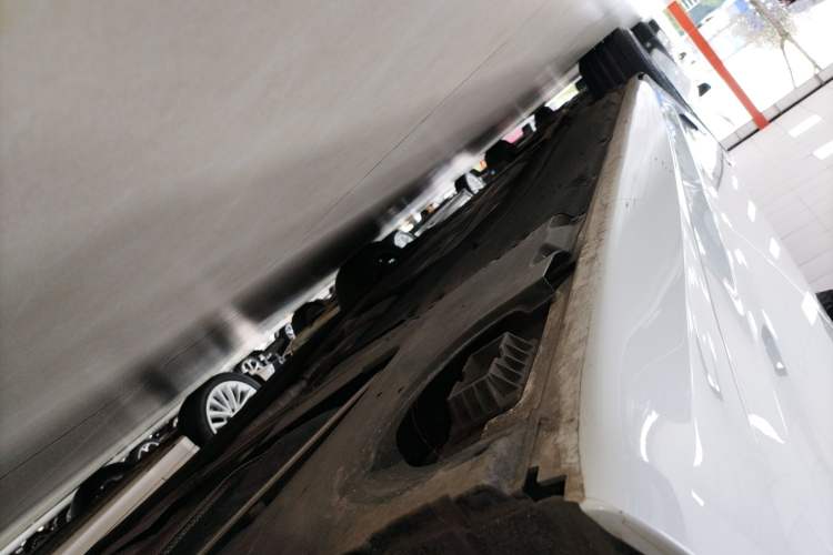 Used BMW 5 Series 2023 530Li Leading Model M Sport Package Left Side Sill