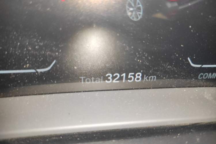 Used BMW 5 Series 2023 530Li Leading Model M Sport Package Odometer Close Up