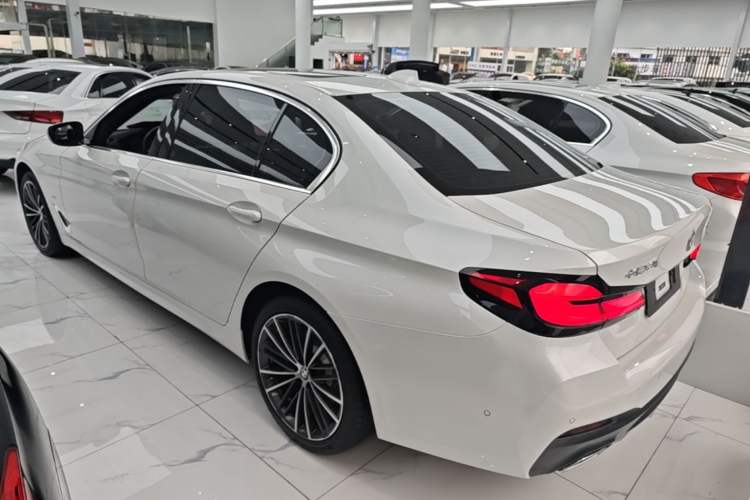 Used BMW 5 Series 2023 530Li Leading Model M Sport Package Rear Left 45 Deg