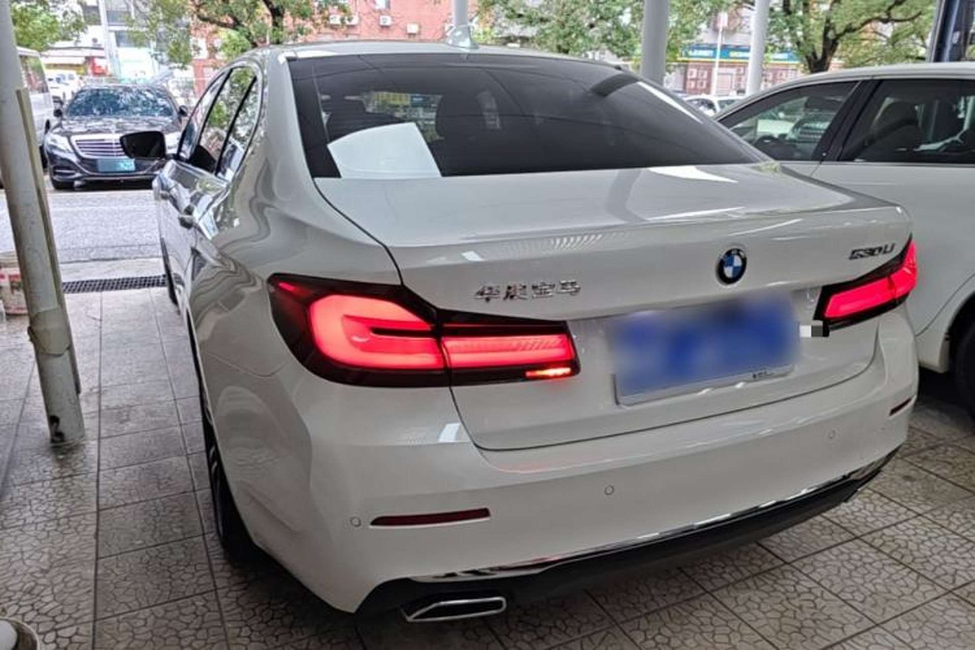 Used BMW 5 Series 2023 530Li Leading Edition Luxury Package Rear Left 45 Deg
