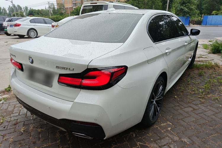 Used BMW 5 Series 2023 530Li Leading Model M Sport Package Rear Right 45 Deg