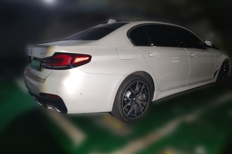 Used BMW 5 Series 2023 530Li Luxury Edition M Sport Package Rear Right 45 Deg