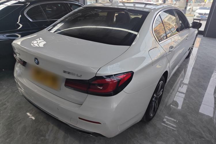 Used BMW 5 Series 2023 530Li Leading Edition Luxury Package Rear Right 45 Deg
