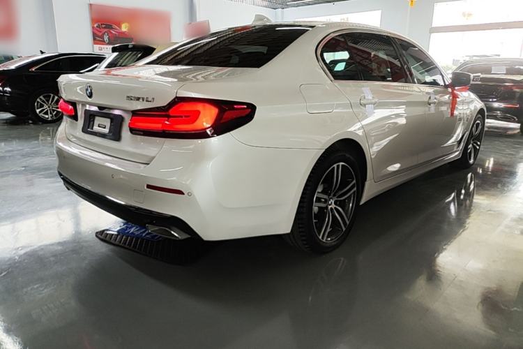 Used BMW 5 Series 2023 530Li Leading Edition Luxury Package Rear Right 45 Deg